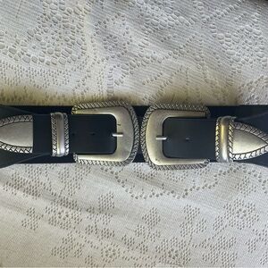 Double buckle western